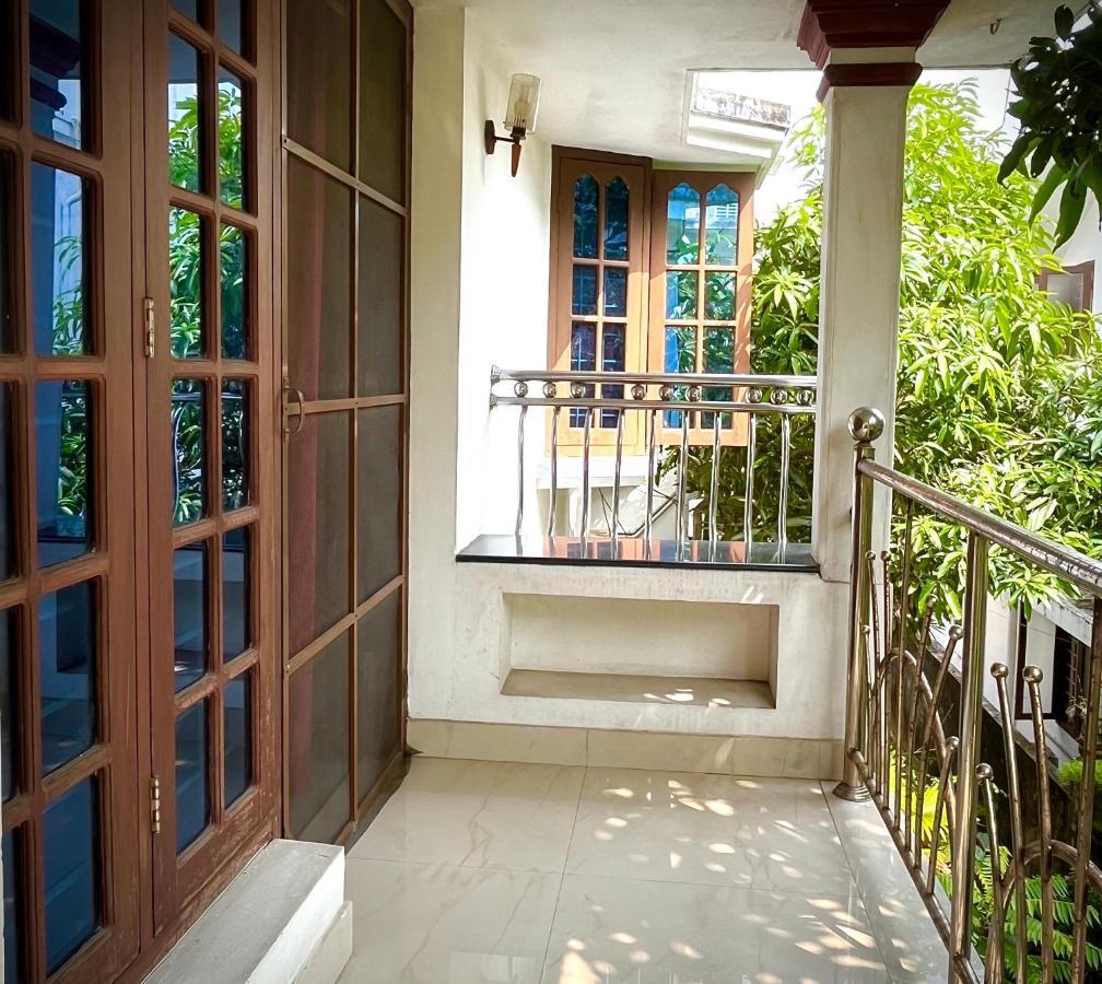 Benheal Homestay Kochi ภายนอก รูปภาพ