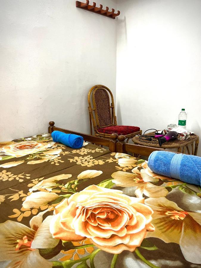 Benheal Homestay Kochi ภายนอก รูปภาพ