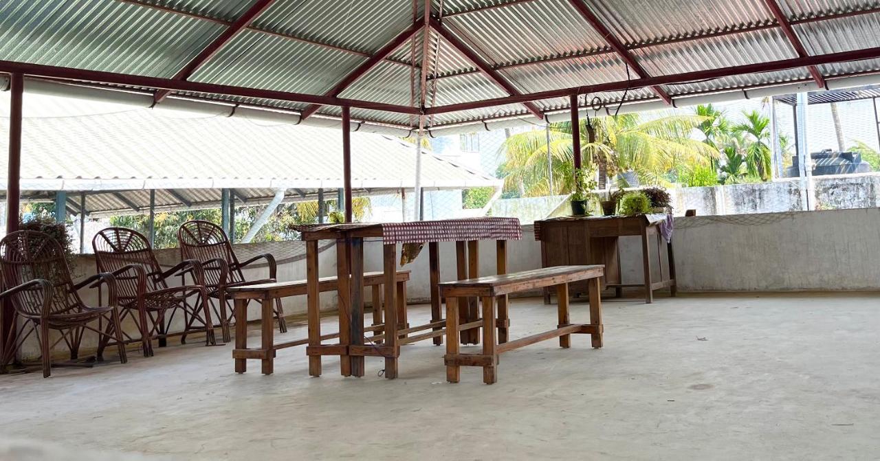 Benheal Homestay Kochi ภายนอก รูปภาพ