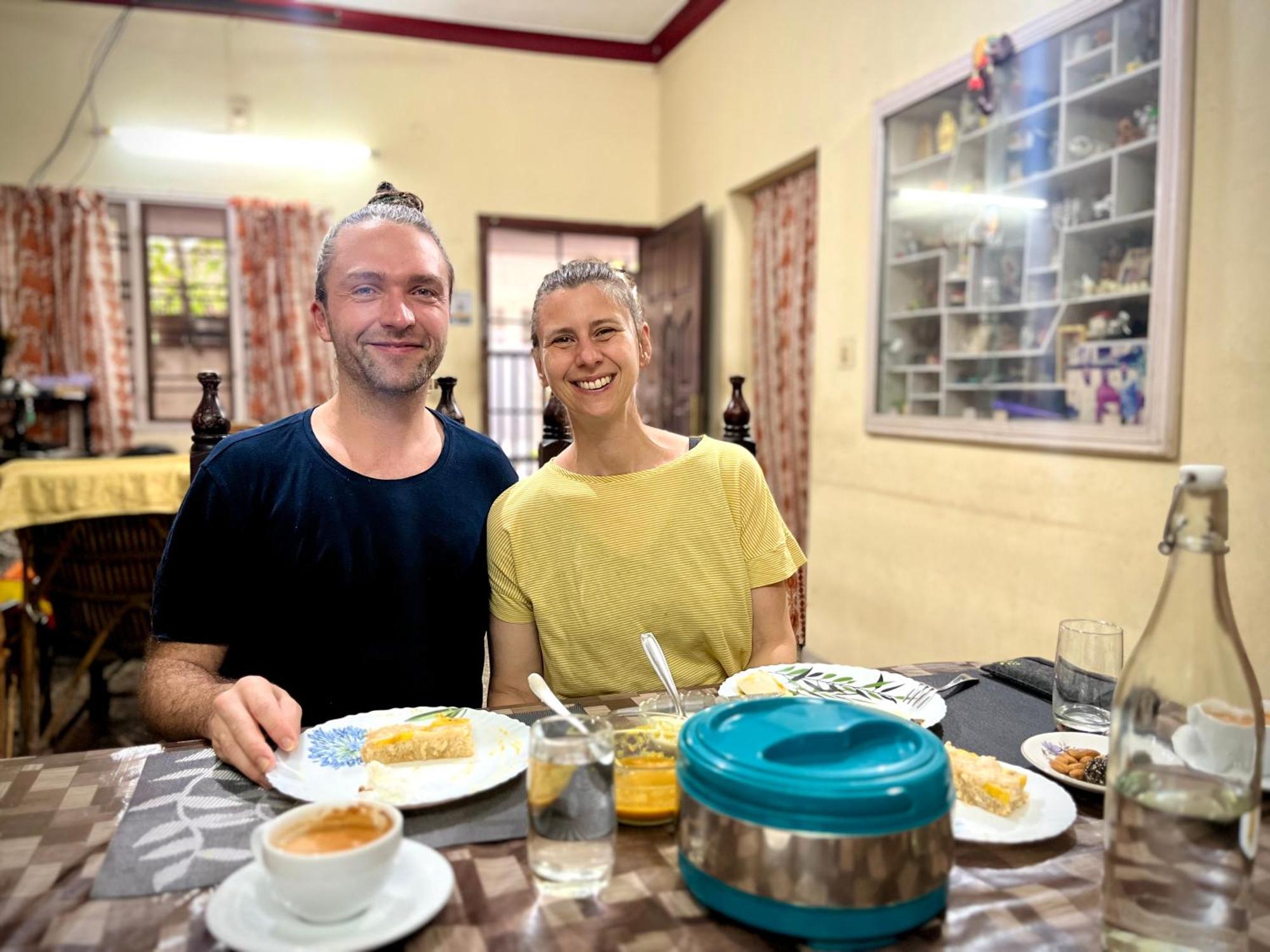 Benheal Homestay Kochi ภายนอก รูปภาพ