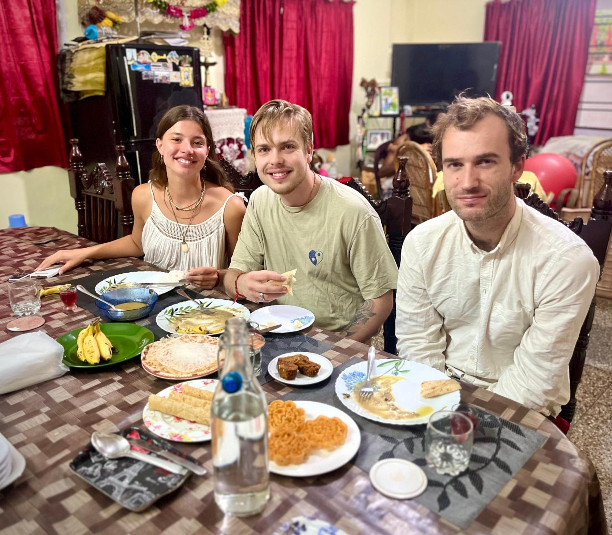Benheal Homestay Kochi ภายนอก รูปภาพ