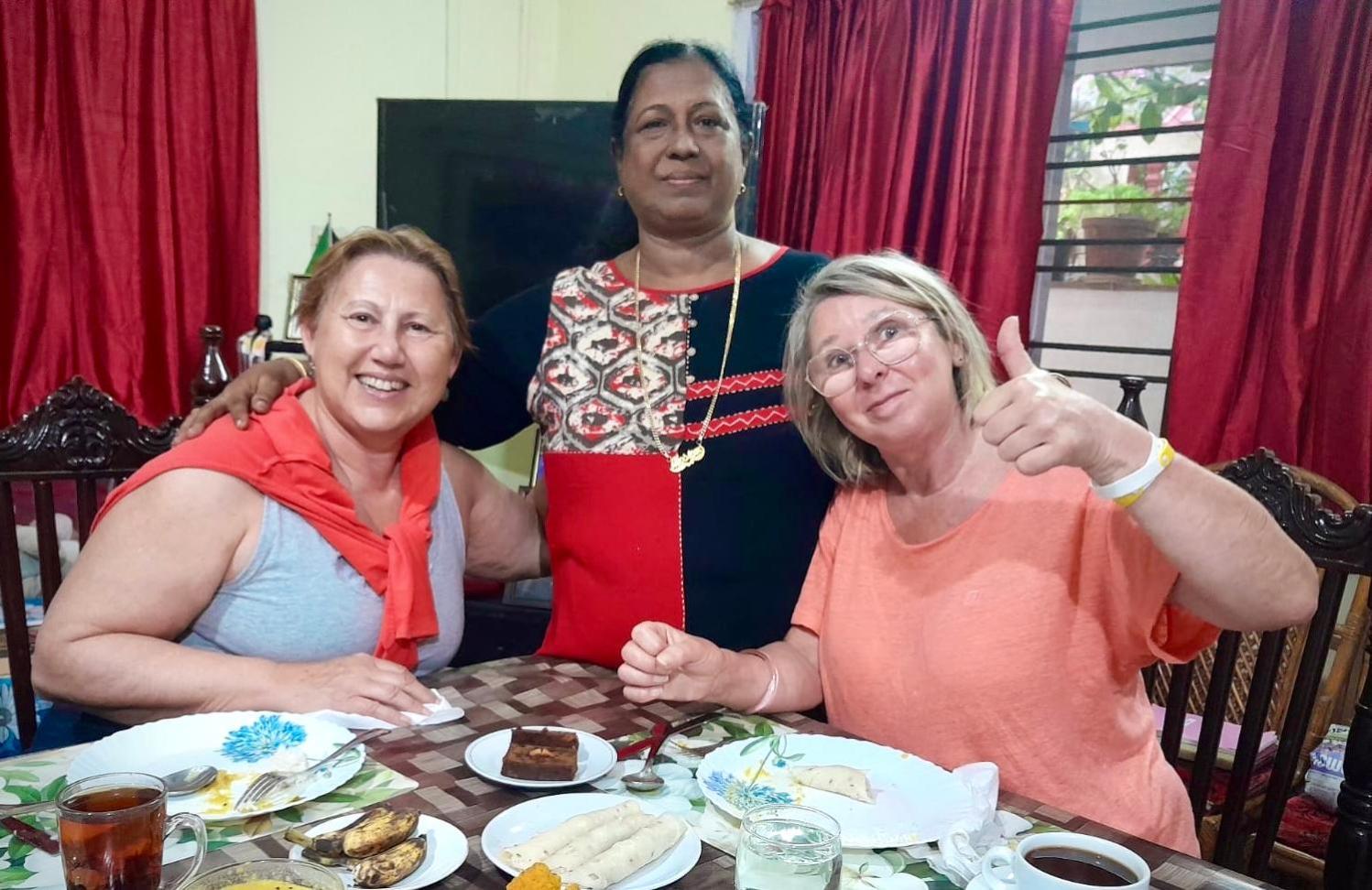 Benheal Homestay Kochi ภายนอก รูปภาพ